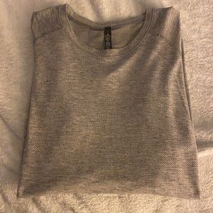 Lululemon - metal vent long sleeve large - gray
